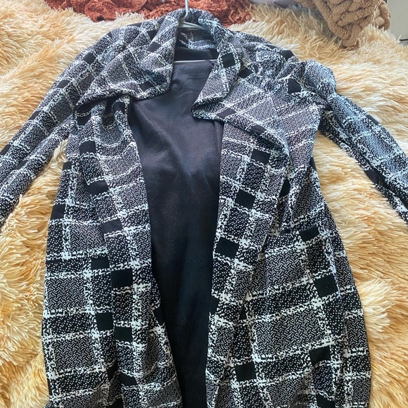 Longcoat - Picture 1 of 1